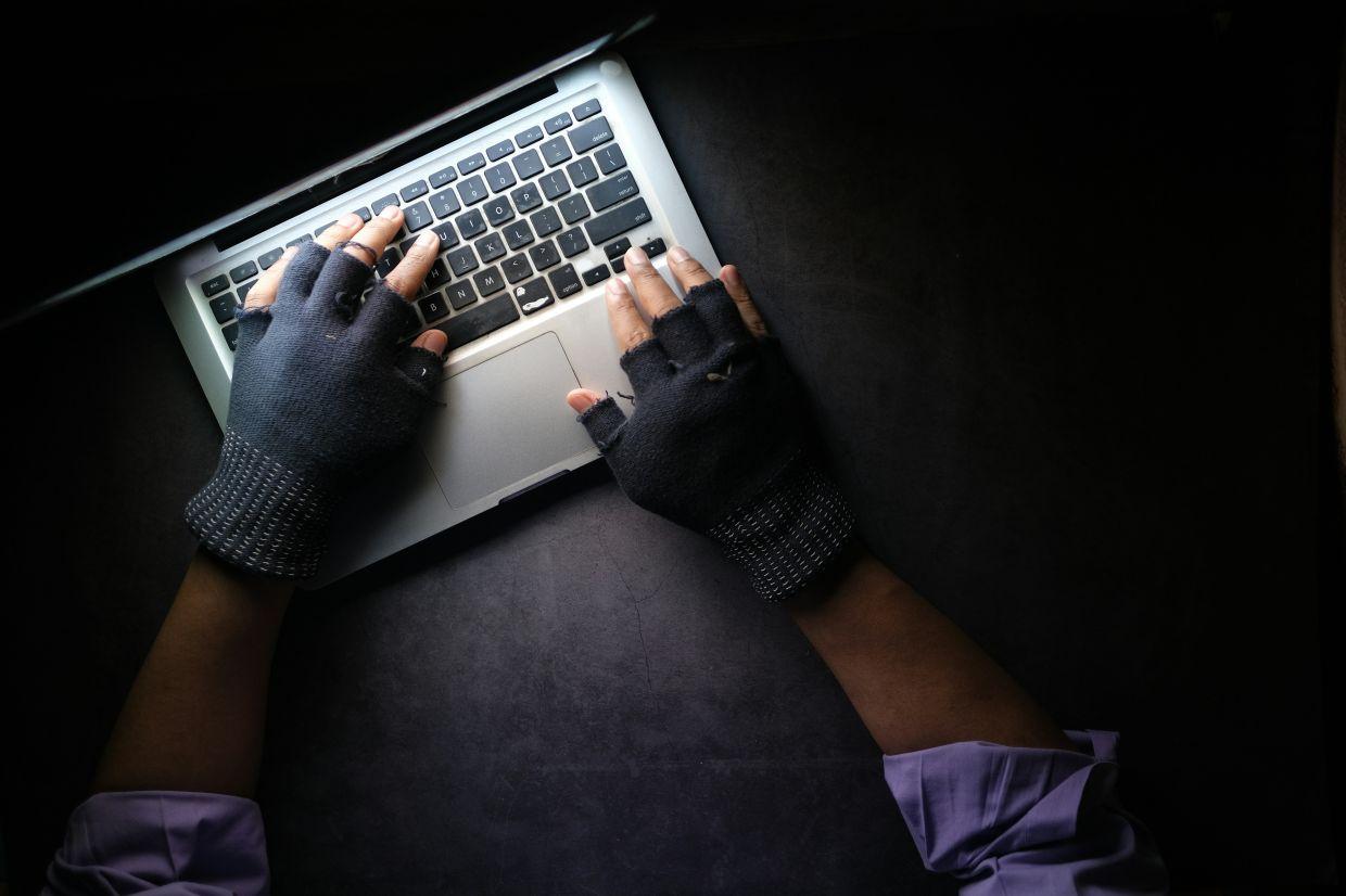 Hackers exploit ad tools to track victims, boosting scam efforts